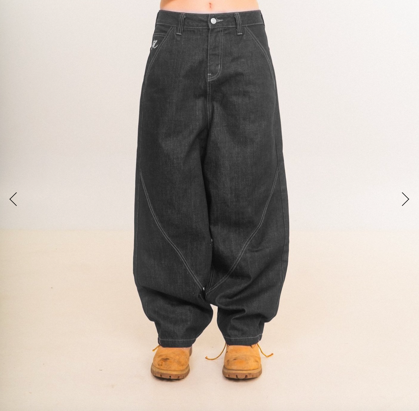 Baggy black raw denim (WS) M