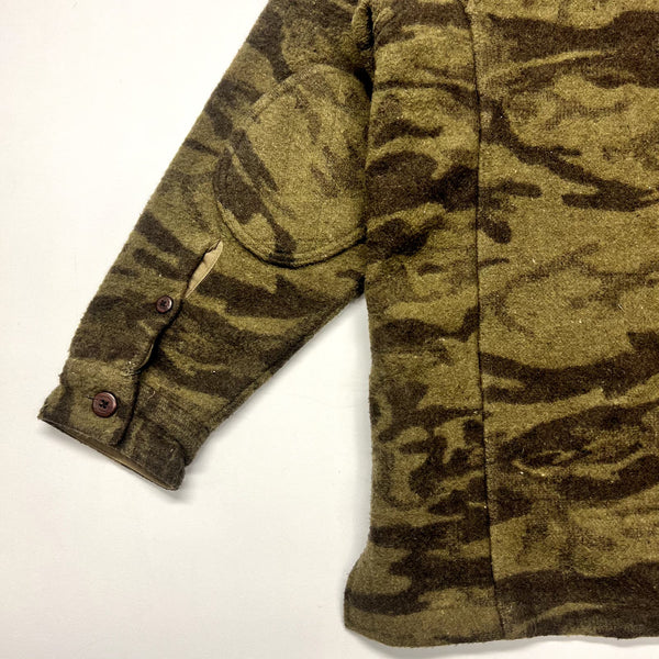 Vintage 90s Columbia Hunting Green Camo Wool Button Over Shirt Size M Repaired