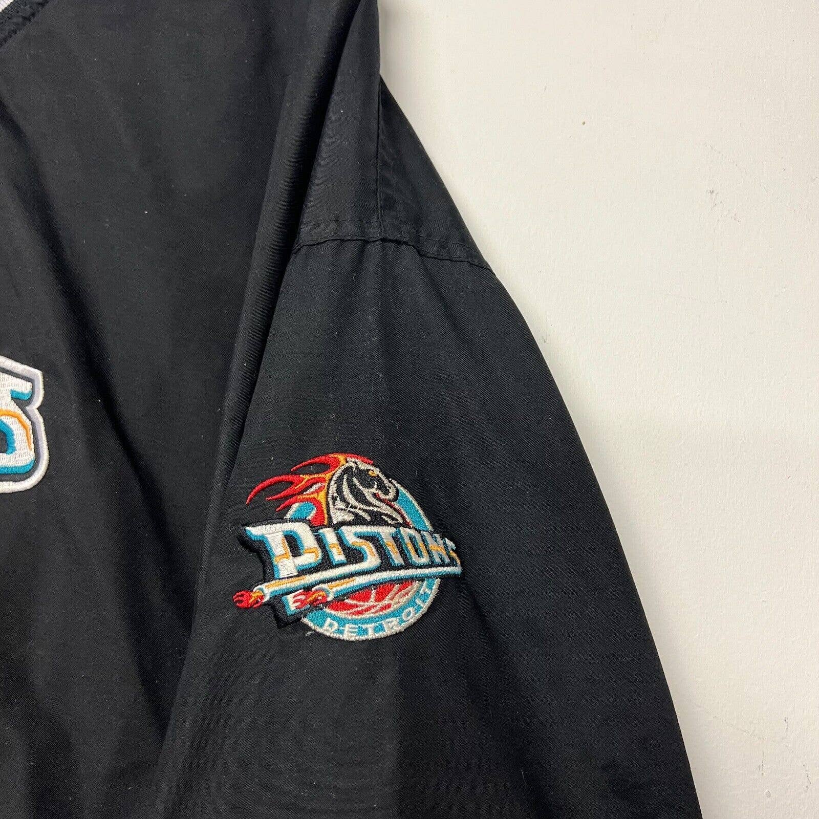 NBA Pistons Pullover Size 2XL