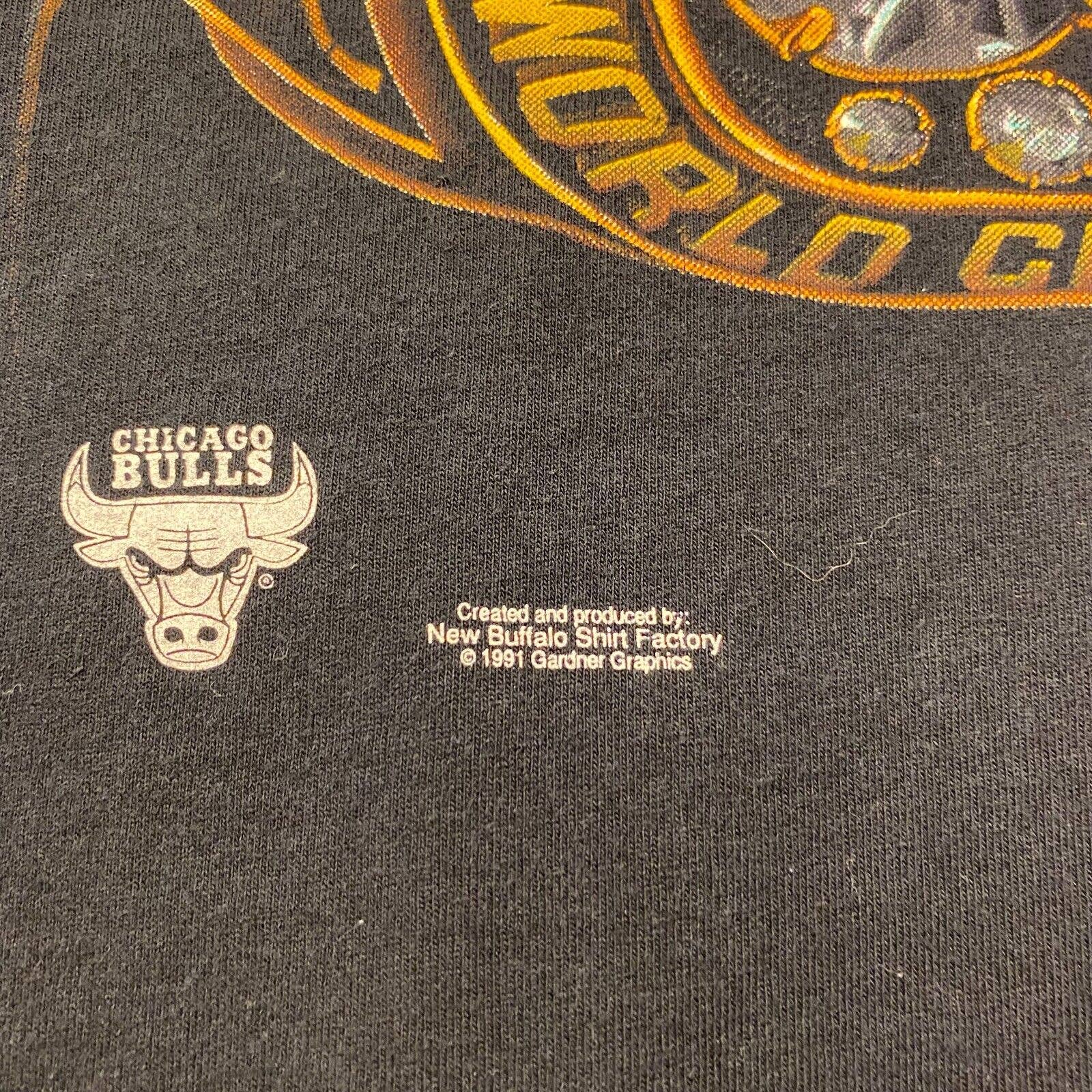 NBA Bulls T-shirt Size L