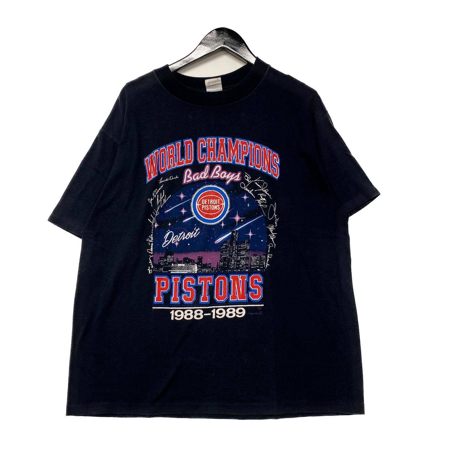 NBA Detroit T-shirt Size XL
